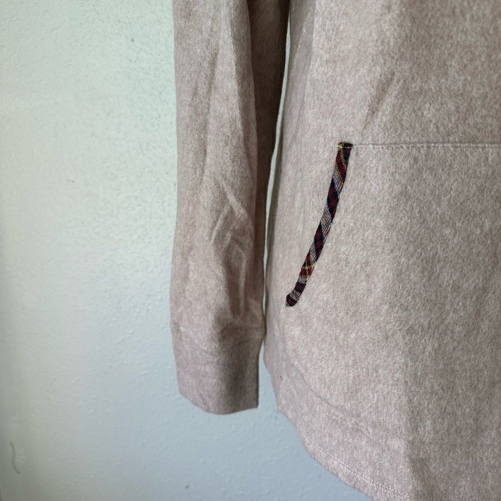 NWT Hem & Thread Women’s Sweatshirt - Picture 3 of 6